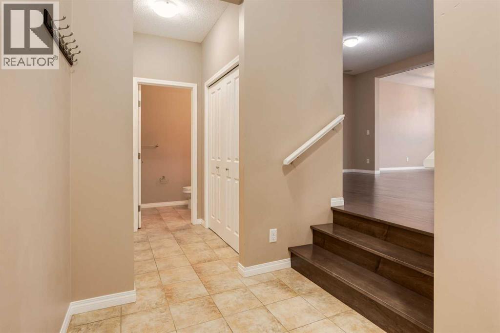 House for Sale in 301 Auburn Meadows Boulevard SE|Calgary, Alberta T3M2E5 2