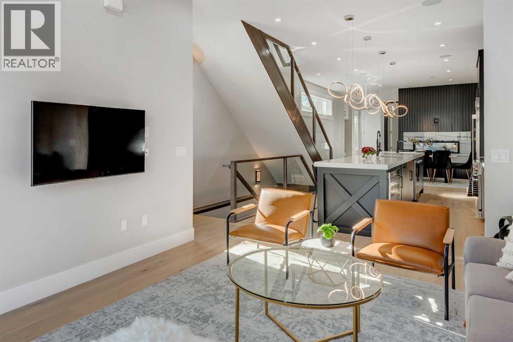 House for Sale in 1440 29 Street SW|Calgary, Alberta T3C1M2 4