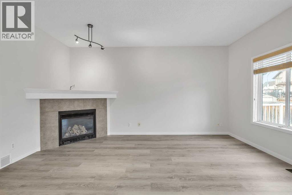 House for Sale in 368 New Brighton Place SE|Calgary, Alberta T2Z4W6 5