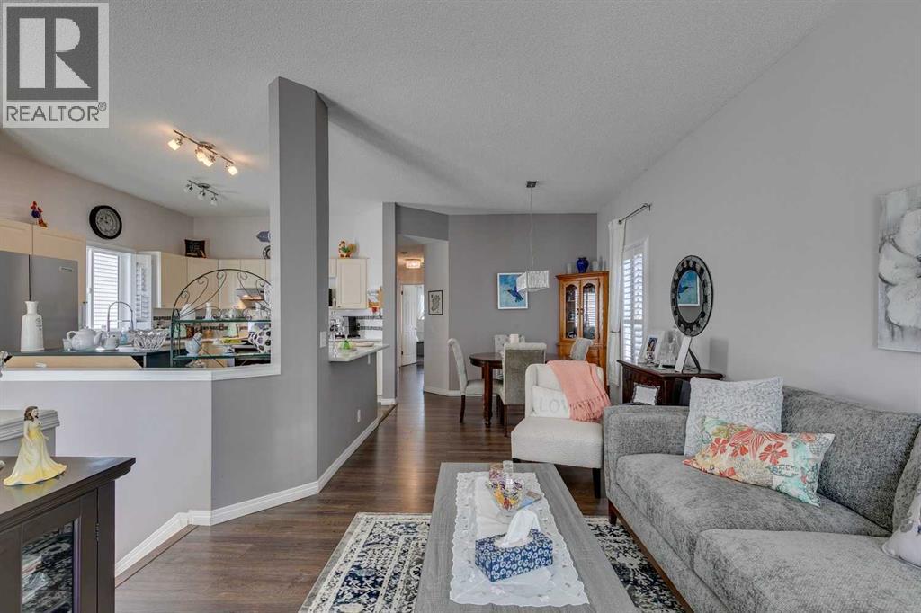 House for Sale in 271 Tuscany Valley Drive NW|Calgary, Alberta T3L2A6 5