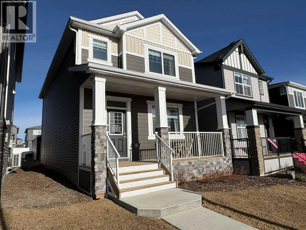 House for Sale in 540 Legacy Circle SE|Calgary, Alberta T2X5J5 2