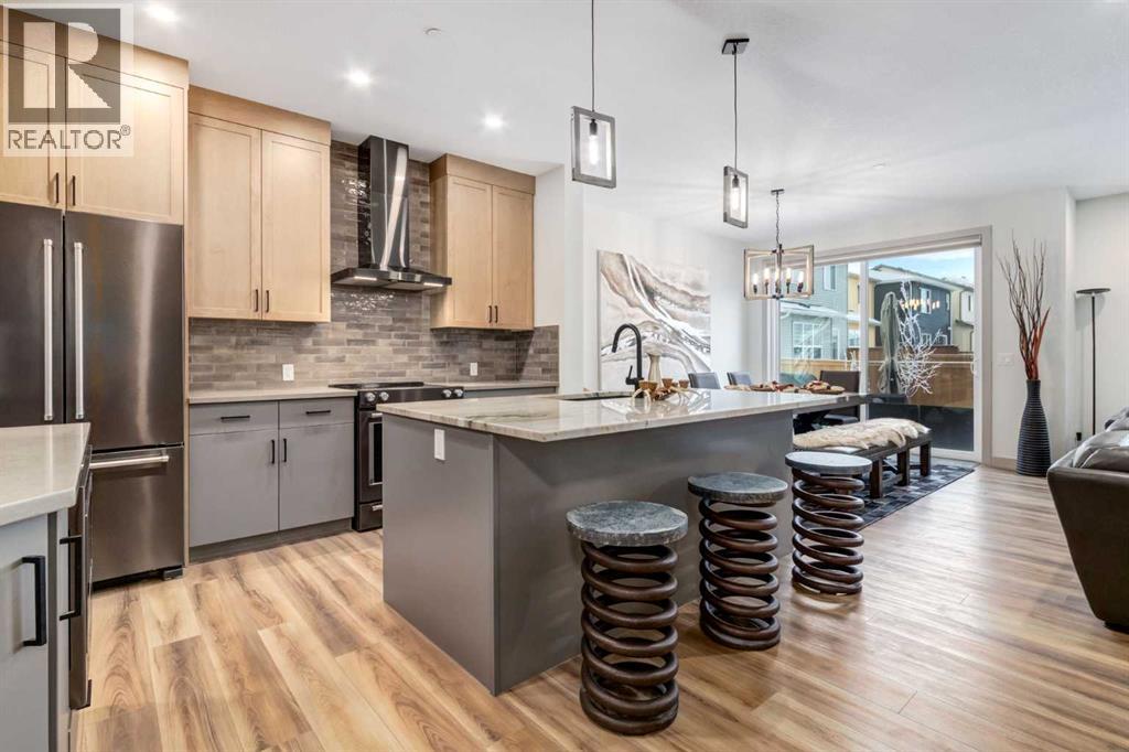 House for Sale in 167 Hotchkiss Manor SE|Calgary, Alberta T3S0G5 5