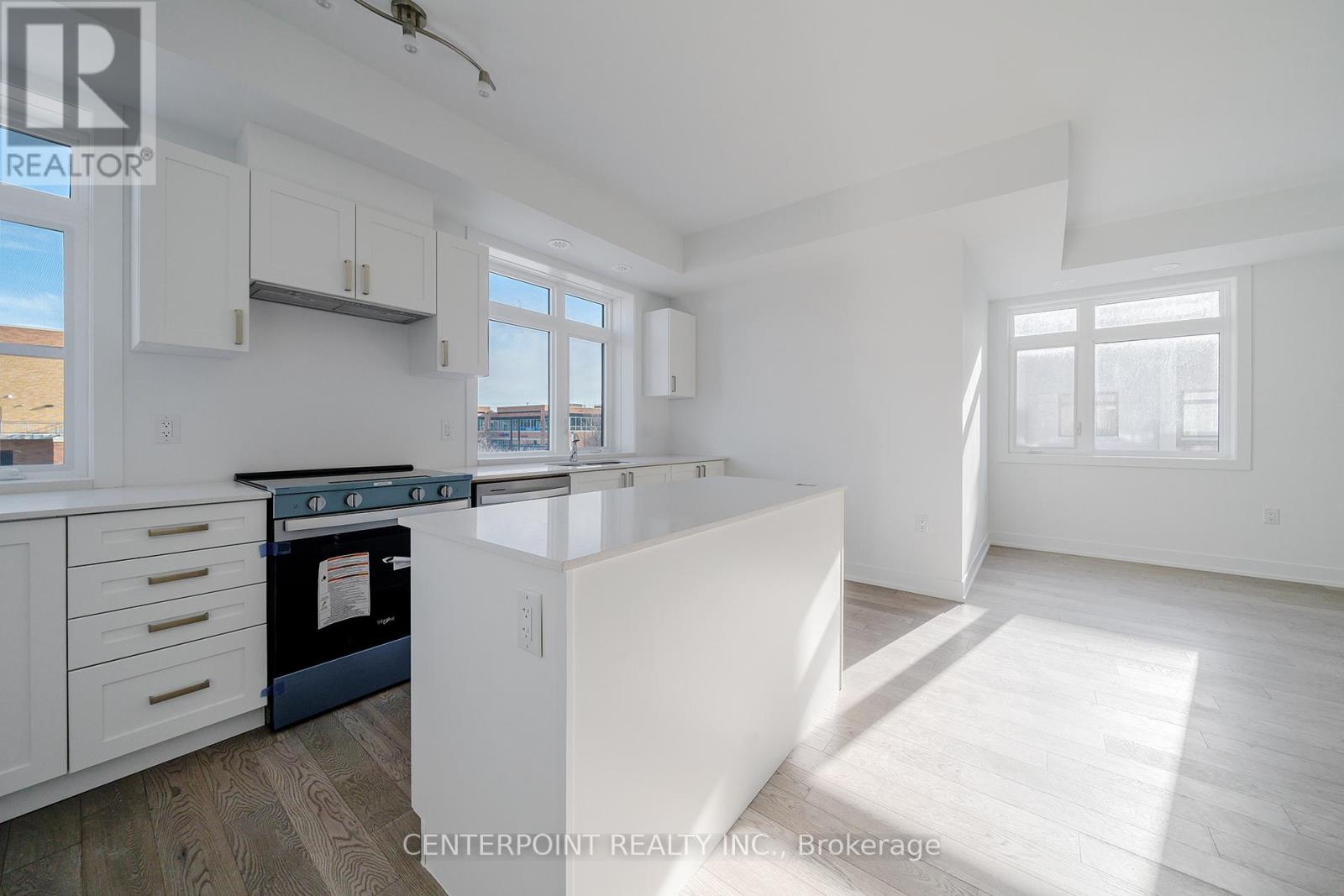 Row / Townhouse for Sale in 233 - 1060 DOUGLAS MCCURDY COMMON|Mississauga (Lakeview), Ontario L5G0C6 5