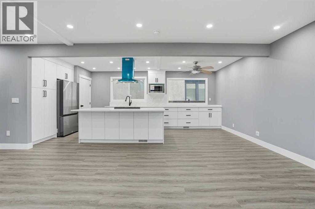 House for Sale in 2004 18 Street NW|Calgary, Alberta T2M3T1 3