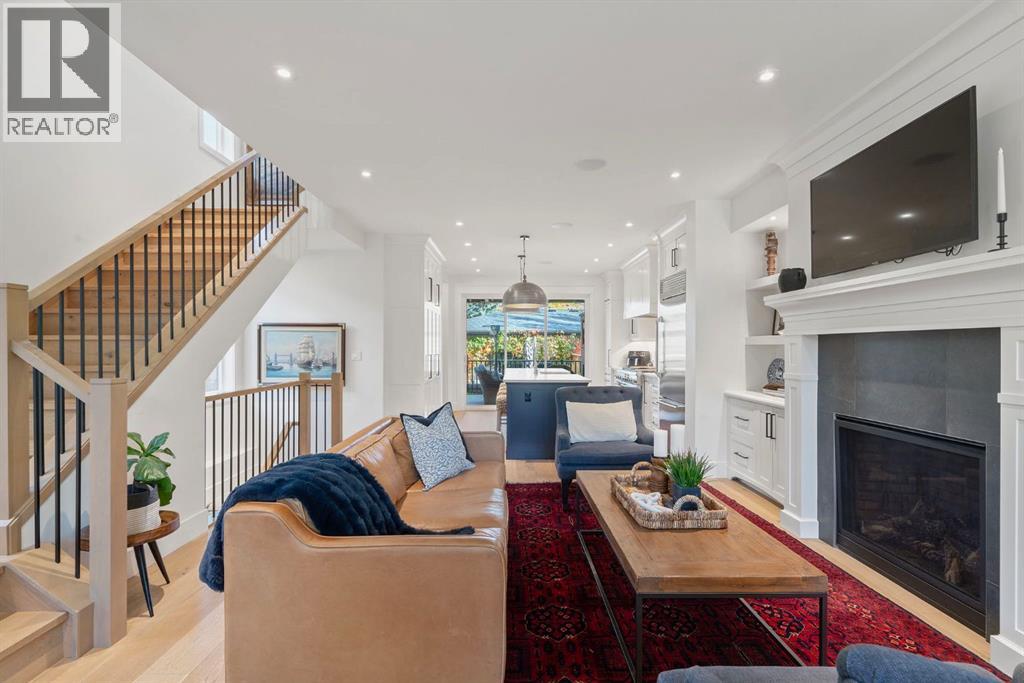 Duplex for Sale in 2818 36 Street SW|Calgary, Alberta T3E3A1 5