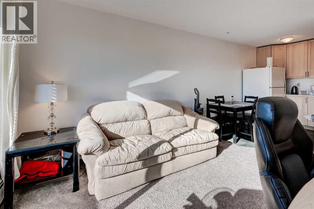 Apartment for Sale in 404, 1829 11 Avenue SW|Calgary, Alberta T3C0N7 4