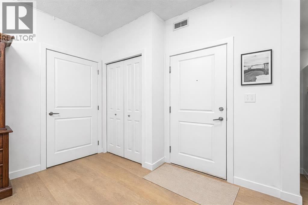 Apartment for Sale in 427, 11 Millrise Drive SW|Calgary, Alberta T2Y0K7 3