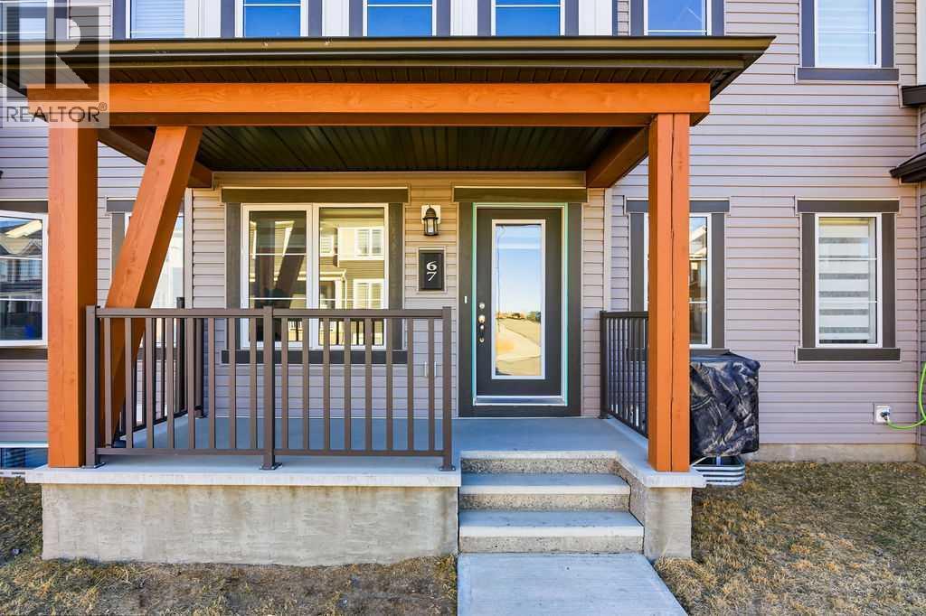 Row / Townhouse for Sale in 67 Carringwood Manor NW|Calgary, Alberta T3P2A7 2