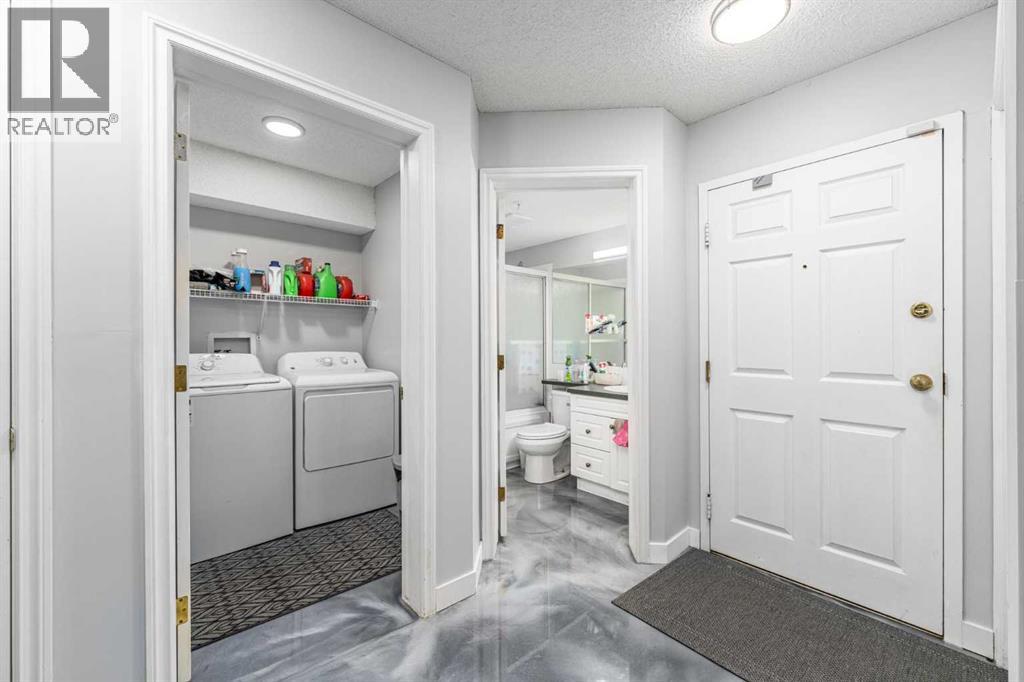 Apartment for Sale in 109, 777 3 Avenue SW|Calgary, Alberta t2p0g8 5