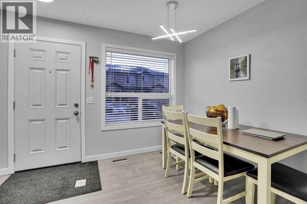 Row / Townhouse for Sale in 257 Saddlebrook Point NE|Calgary, Alberta T3J0G4 3