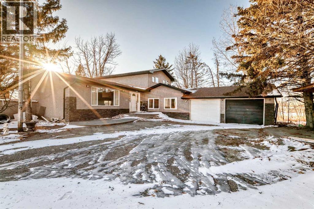 House for Sale in 284211 Township Road 252|Rural Rocky View County, Alberta T1Z0M7 2