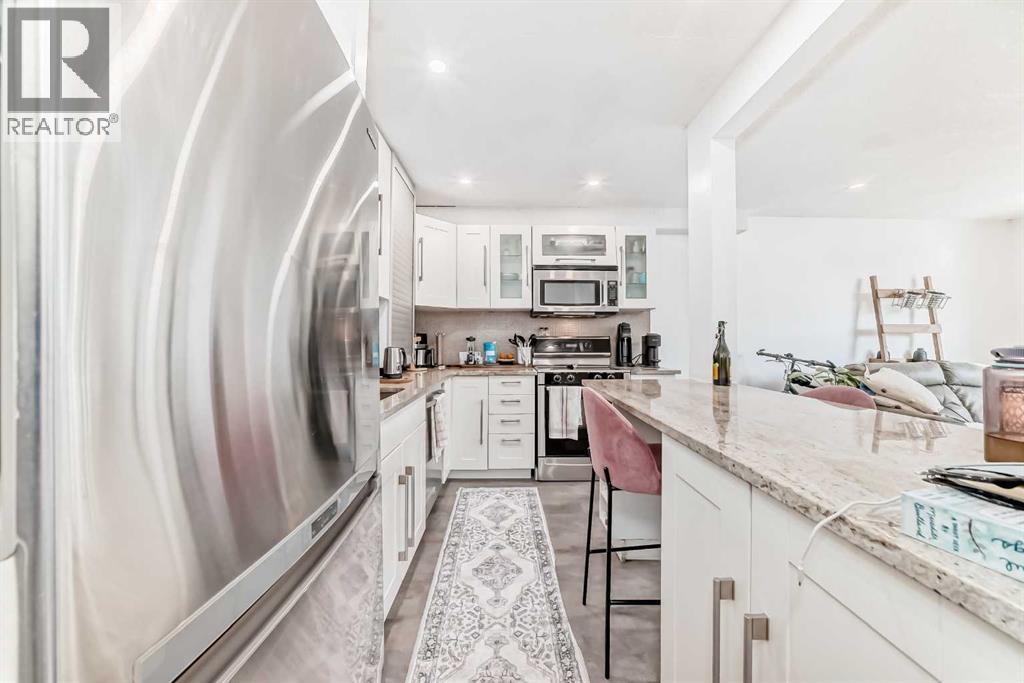 Apartment for Sale in 103, 1817 16 Street SW|Calgary, Alberta T2T4E3 3