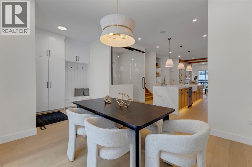 Duplex for Sale in 2518 20 Street SW|Calgary, Alberta T2T4Z3 4