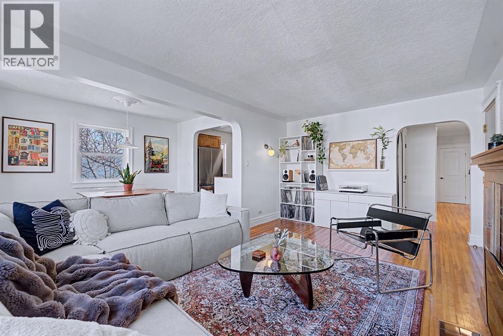 Apartment for Sale in 11, 1125 17 Avenue SW|Calgary, Alberta T2T3J9 3