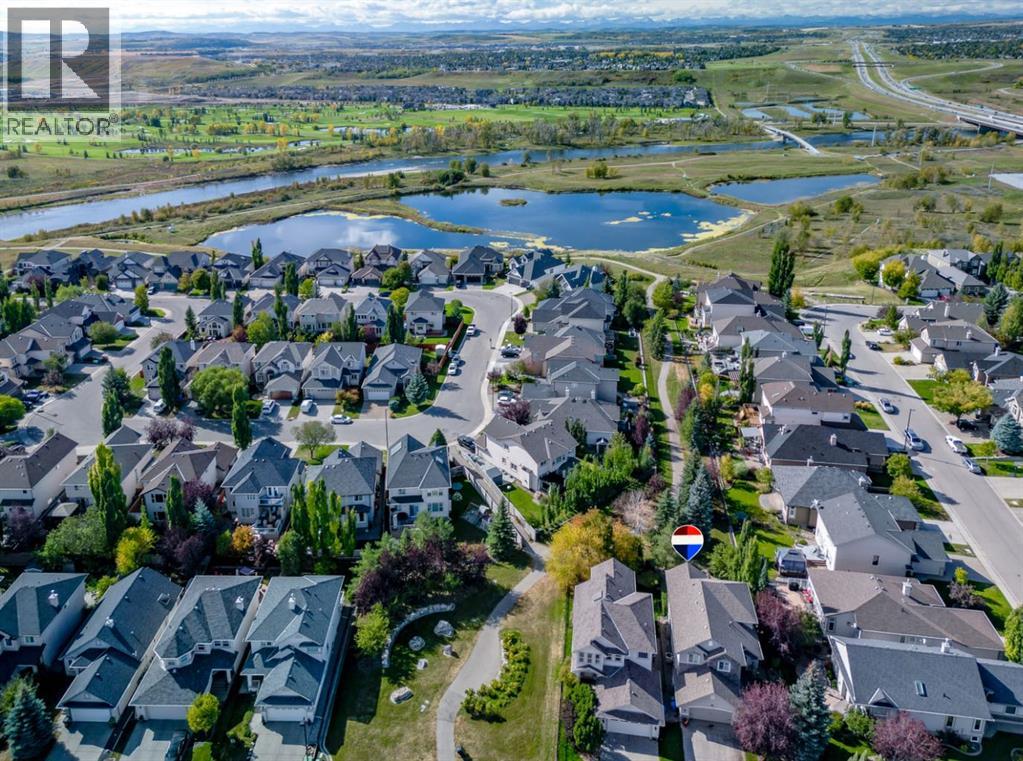 House for Sale in 15 Cranleigh Way SE|Calgary, Alberta T3M1H3 3