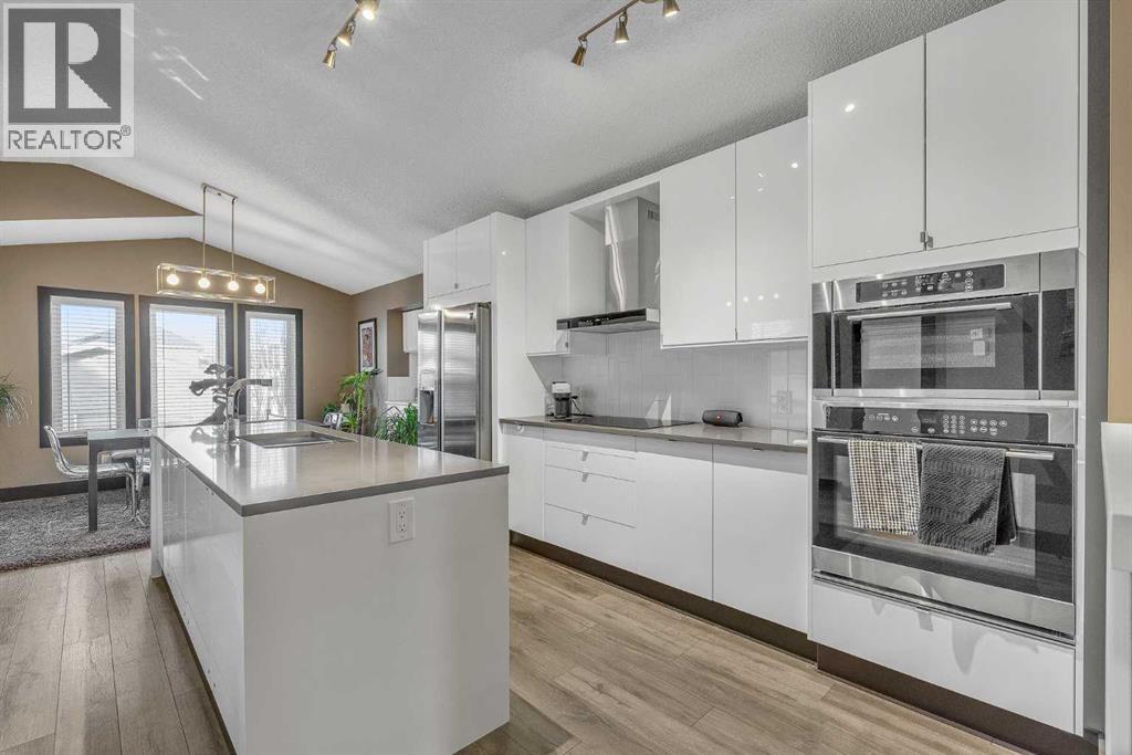 House for Sale in 210 Copperstone Grove SE|Calgary, Alberta T2Z4X7 5