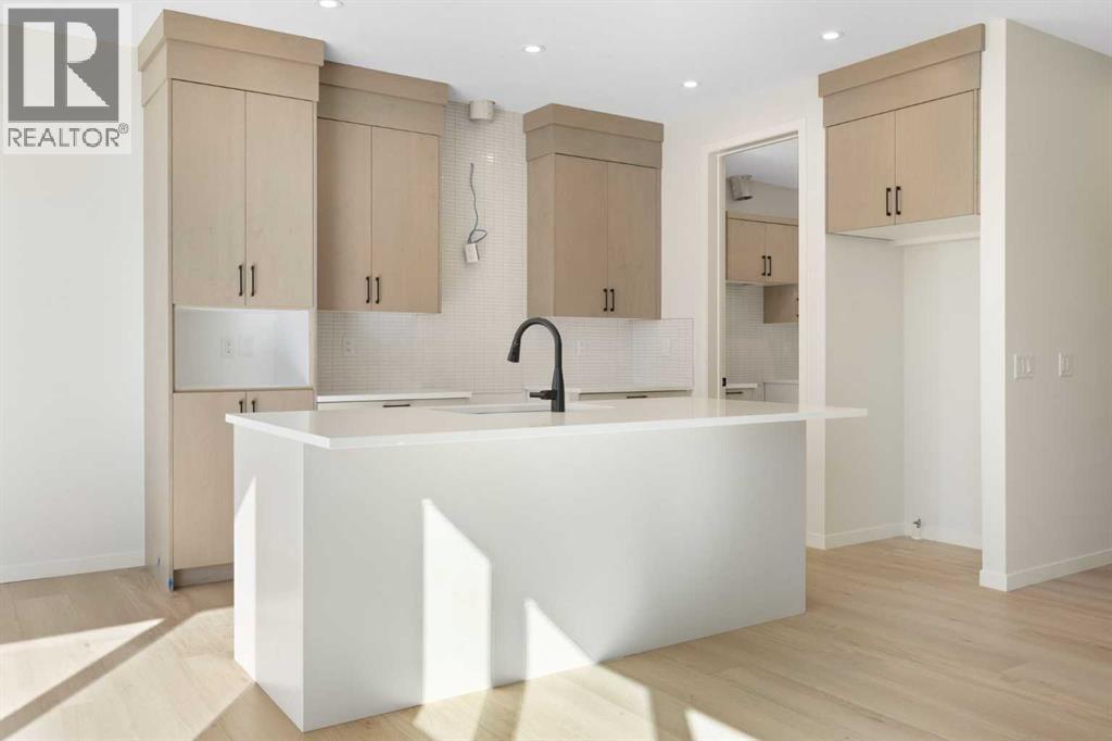 House for Sale in 17 Marmot Passage NW|Calgary, Alberta T3R2J3 3