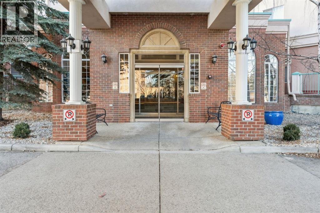 Apartment for Sale in 304, 200 Lincoln Way SW|Calgary, Alberta T3E7G7 3