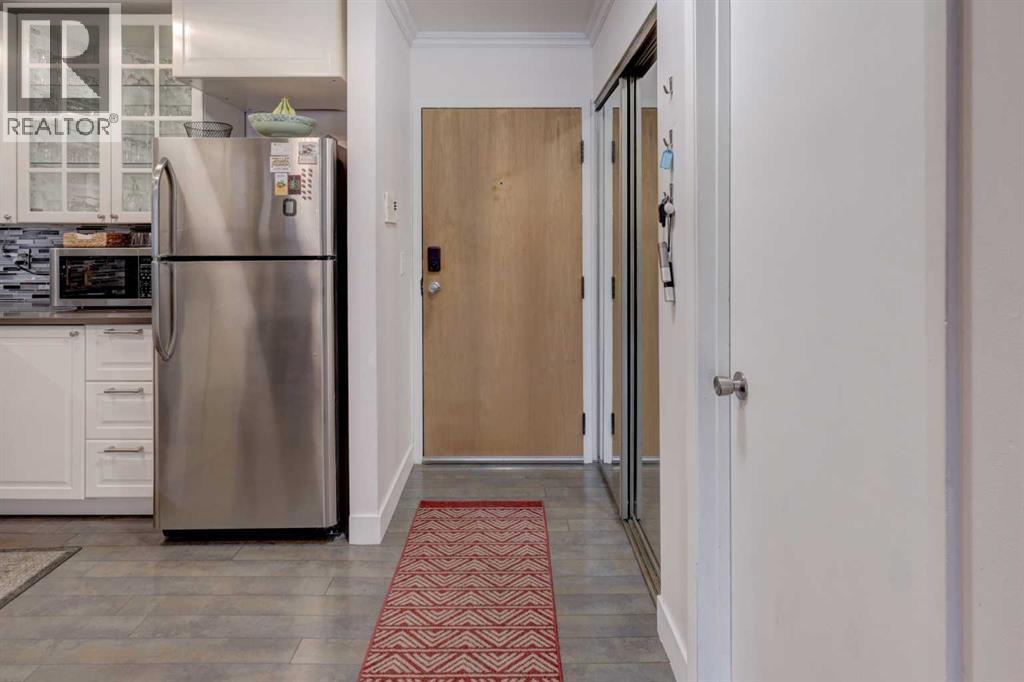 Apartment for Sale in 101, 1821 17A Street SW|Calgary, Alberta T2T4R7 3