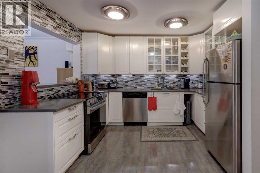 Apartment for Sale in 101, 1821 17A Street SW|Calgary, Alberta T2T4R7 5