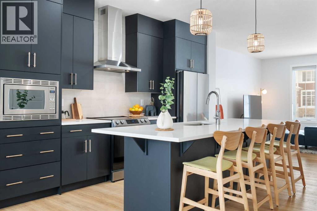 Duplex for Sale in 158 Ambleton Drive NW|Calgary, Alberta T3P1W6 2