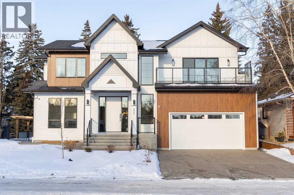 House for Sale in 12 Vardana Place NW|Calgary, Alberta T3A0C5