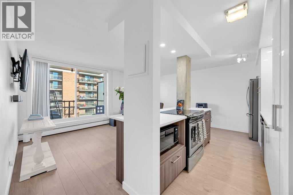 Apartment for Sale in 701, 1111 15 Avenue SW|Calgary, Alberta T2R0S8 5