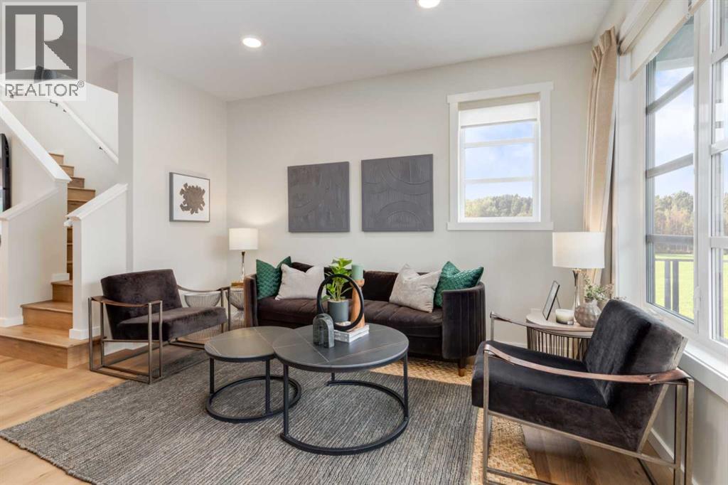 House for Sale in 154 Bartlett Crescent SE|Calgary, Alberta T3S0P7 2