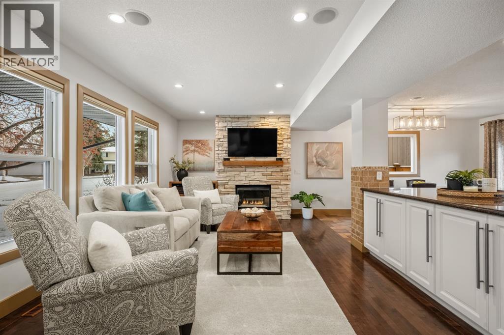 House for Sale in 250 Lake Fraser Place SE|Calgary, Alberta T2H2L5 5