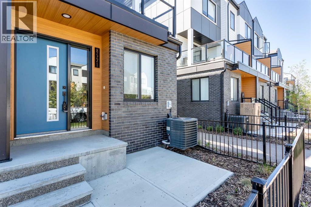 Row / Townhouse for Sale in 8521 19 Avenue SE|Calgary, Alberta T1X0L5 4