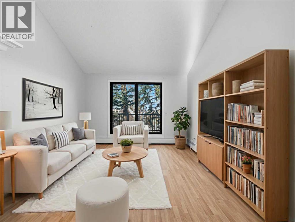 Row / Townhouse for Sale in 5, 2400 15 Street SW|Calgary, Alberta T2T5S3 5