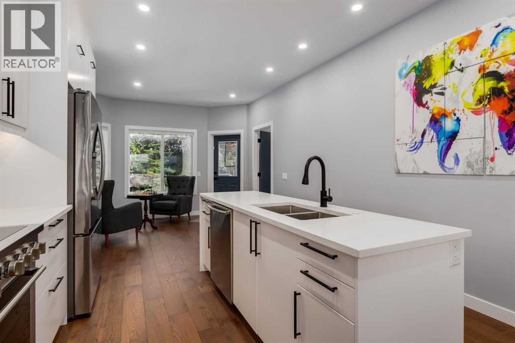 House for Sale in 3223 Signal Hill Drive SW|Calgary, Alberta T3H3T4 5