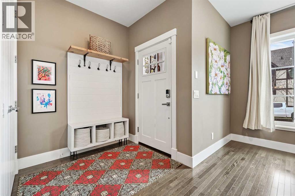 House for Sale in 96 Beny-Sur-Mer Road SW|Calgary, Alberta T3E7A2 2