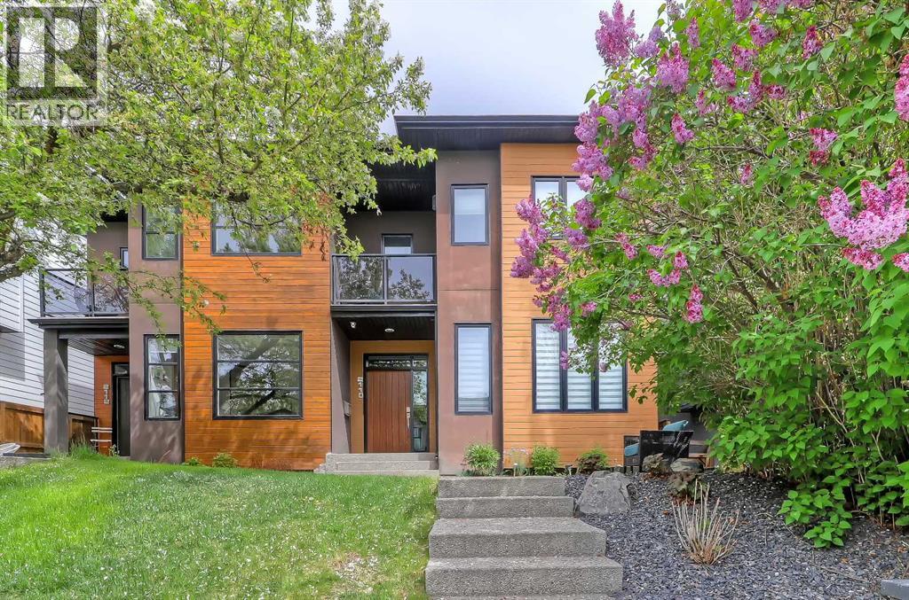 Duplex for Sale in 2110 27 Avenue SW|Calgary, Alberta T2T1H7