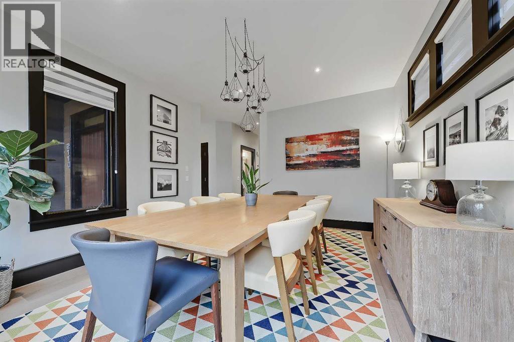 Duplex for Sale in 2110 27 Avenue SW|Calgary, Alberta T2T1H7 4