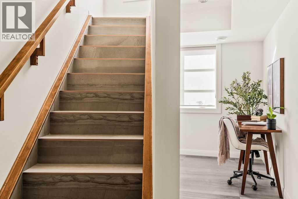 Row / Townhouse for Sale in 125 41 Avenue SW|Calgary, Alberta T2S3H3 3