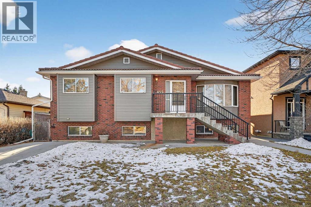 House for Sale in 455 24 Avenue NE|Calgary, Alberta T2E1X2