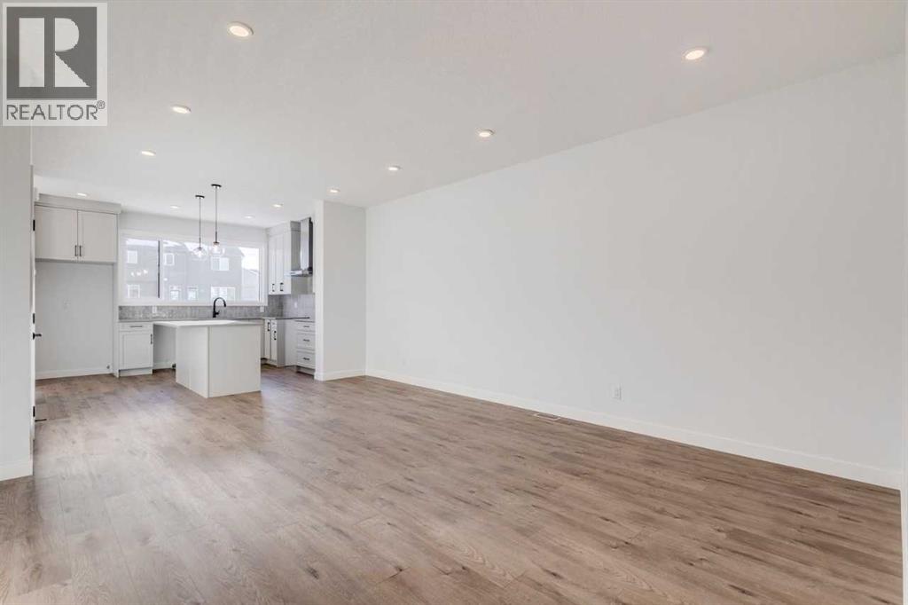 Duplex for Sale in 33 Savanna Place NE|Calgary, Alberta T3J4B6 5