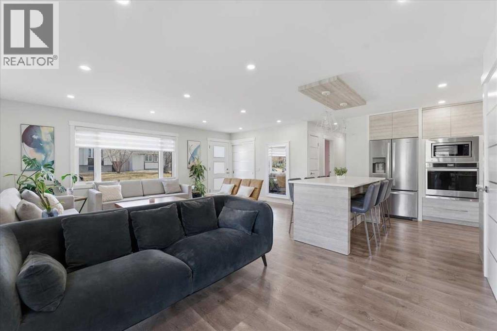 House for Sale in 6603 Malvern Road NE|Calgary, Alberta T2A5C3 5