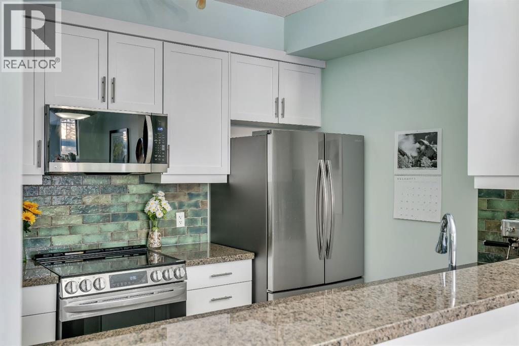 Apartment for Sale in 304, 518 33 Street NW|Calgary, Alberta T2N2W4