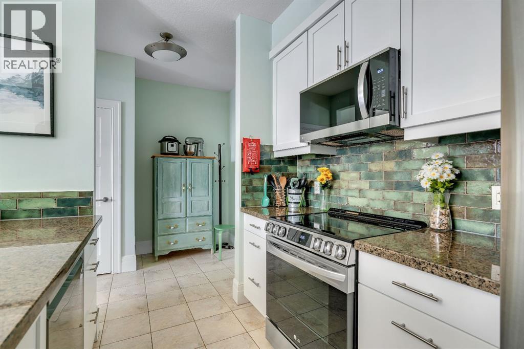 Apartment for Sale in 304, 518 33 Street NW|Calgary, Alberta T2N2W4 2