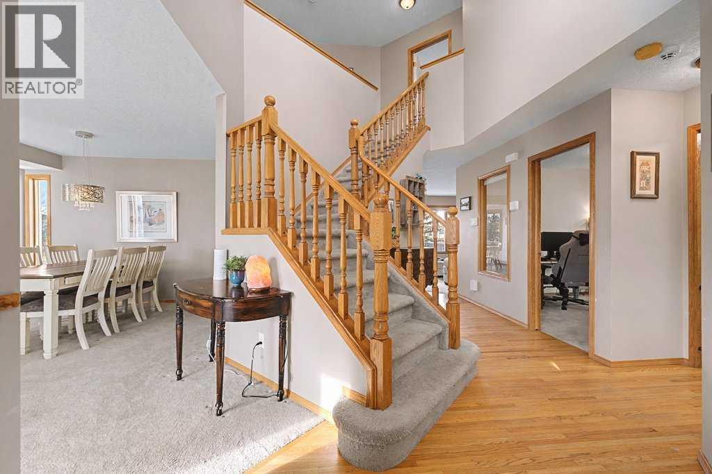 House for Sale in 105 Citadel Crest Park NW|Calgary, Alberta T3G4K5 3