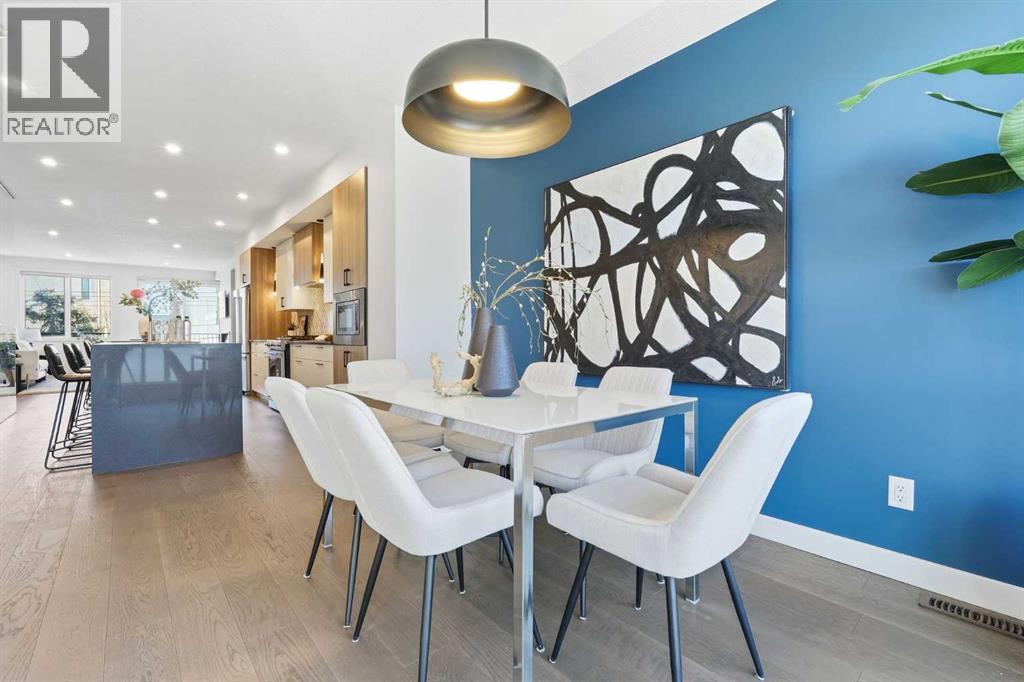 Row / Townhouse for Sale in 2104 17A Street SW|Calgary, Alberta T2T4R8 4