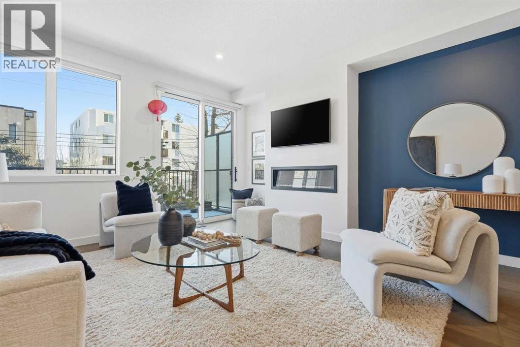 Row / Townhouse for Sale in 2104 17A Street SW|Calgary, Alberta T2T4R8 5