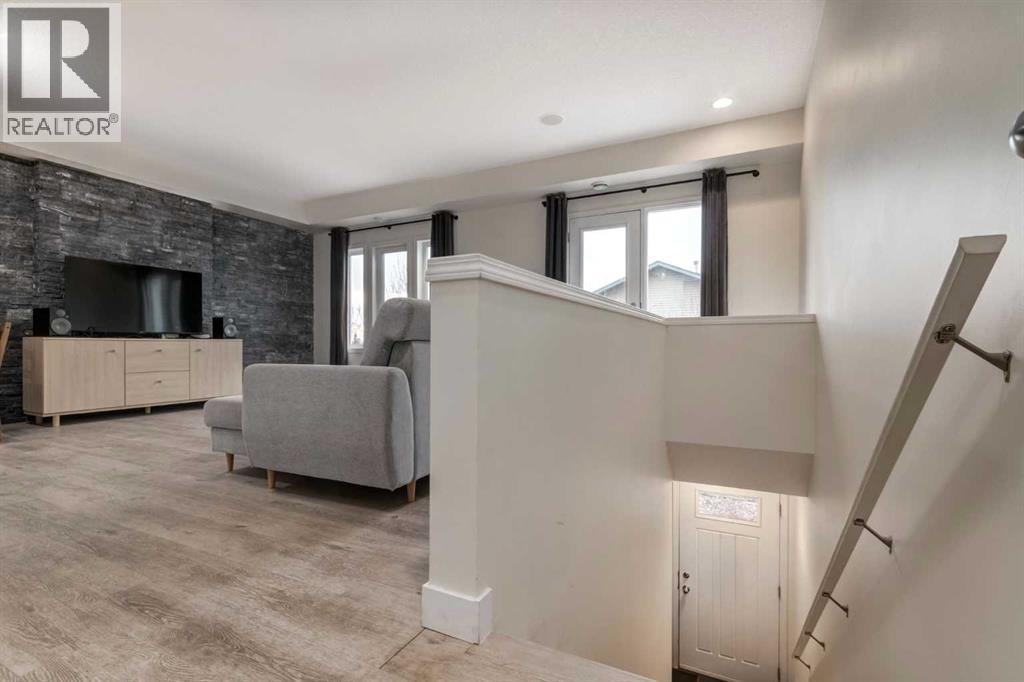 Row / Townhouse for Sale in 64 Auburn Bay Close SE|Calgary, Alberta T3M0Y5 3