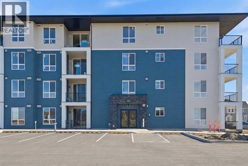 Apartment for Sale in 1105, 47 Creekview Gardens SW|Calgary, Alberta T2X4Y1