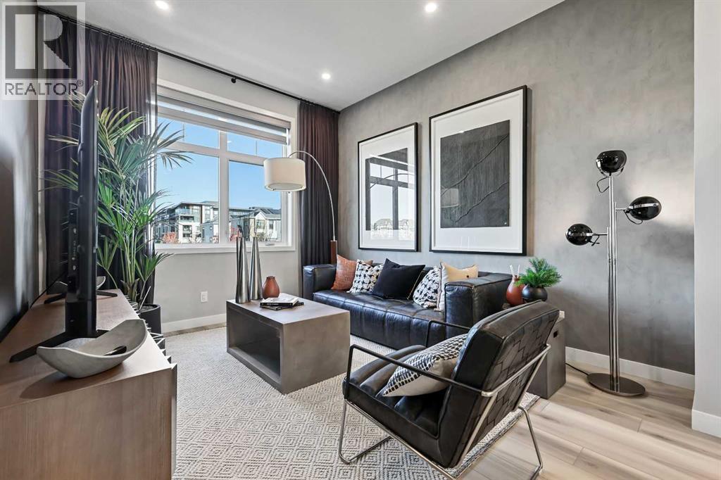 Row / Townhouse for Sale in 112, 595 Mahogany Road SE|Calgary, Alberta T3M3Y3 4