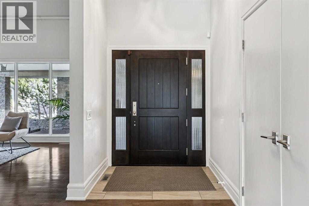 House for Sale in 336 Pump Hill Gardens SW|Calgary, Alberta T2V4M7 3