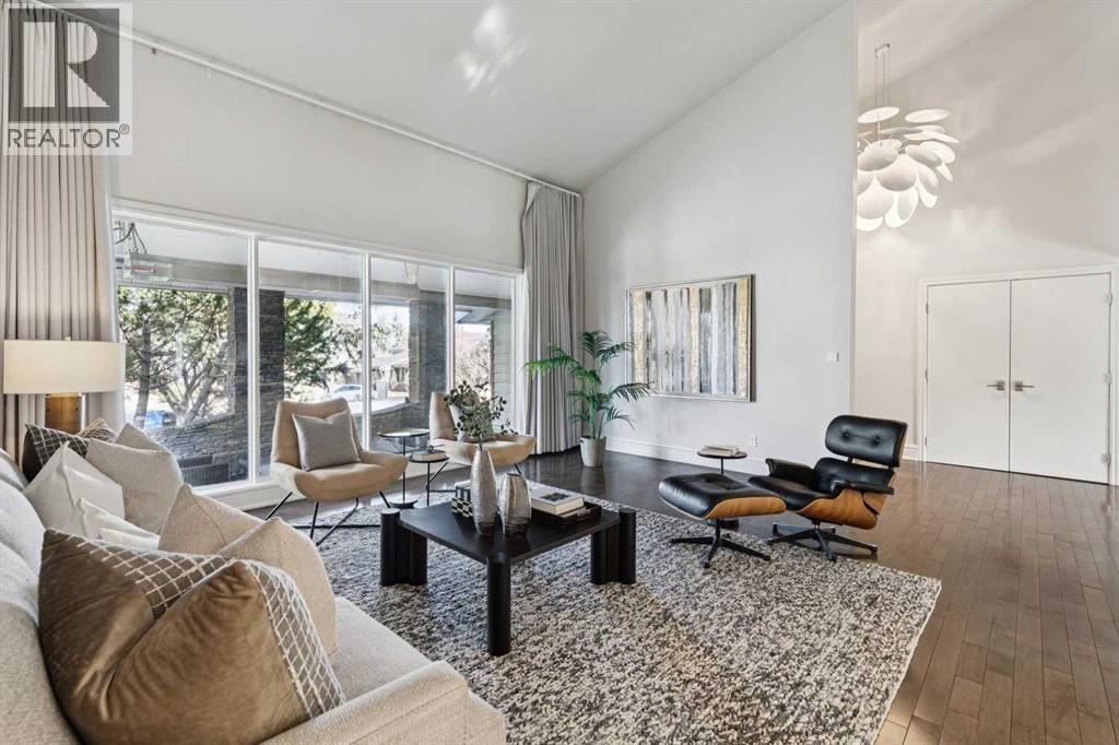 House for Sale in 336 Pump Hill Gardens SW|Calgary, Alberta T2V4M7 5