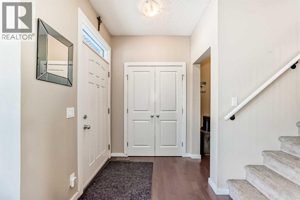 House for Sale in 77 Marquis Common SE|Calgary, Alberta T3M1N7 3